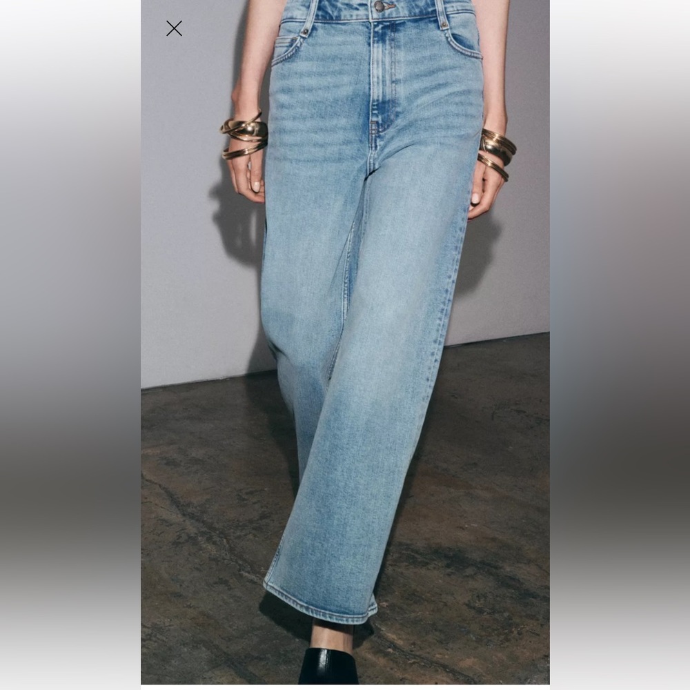 Zara Wide Leg High Rise Jeans | Light Wash Retro 70s Style Denim, size 28